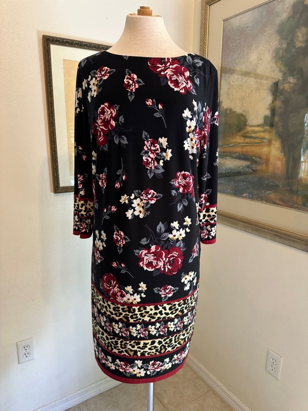 Chico’s Black Floral & Leopard Border Shift Dress - Size 2 = 12/14
